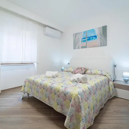La Finestra Sul Porto Di Con Parcheggio Privato Apartment Alghero